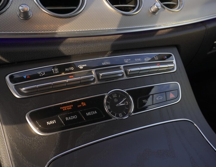 Mercedes-Benz Třídy E Sedan 2,0 l 180 kw