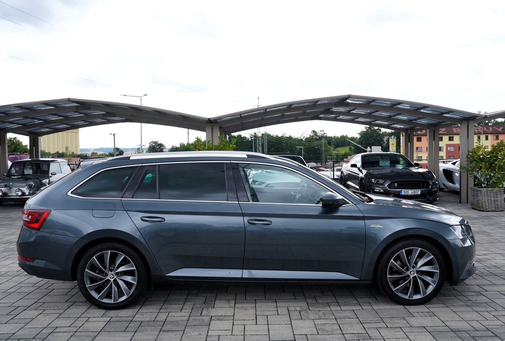 Škoda Superb