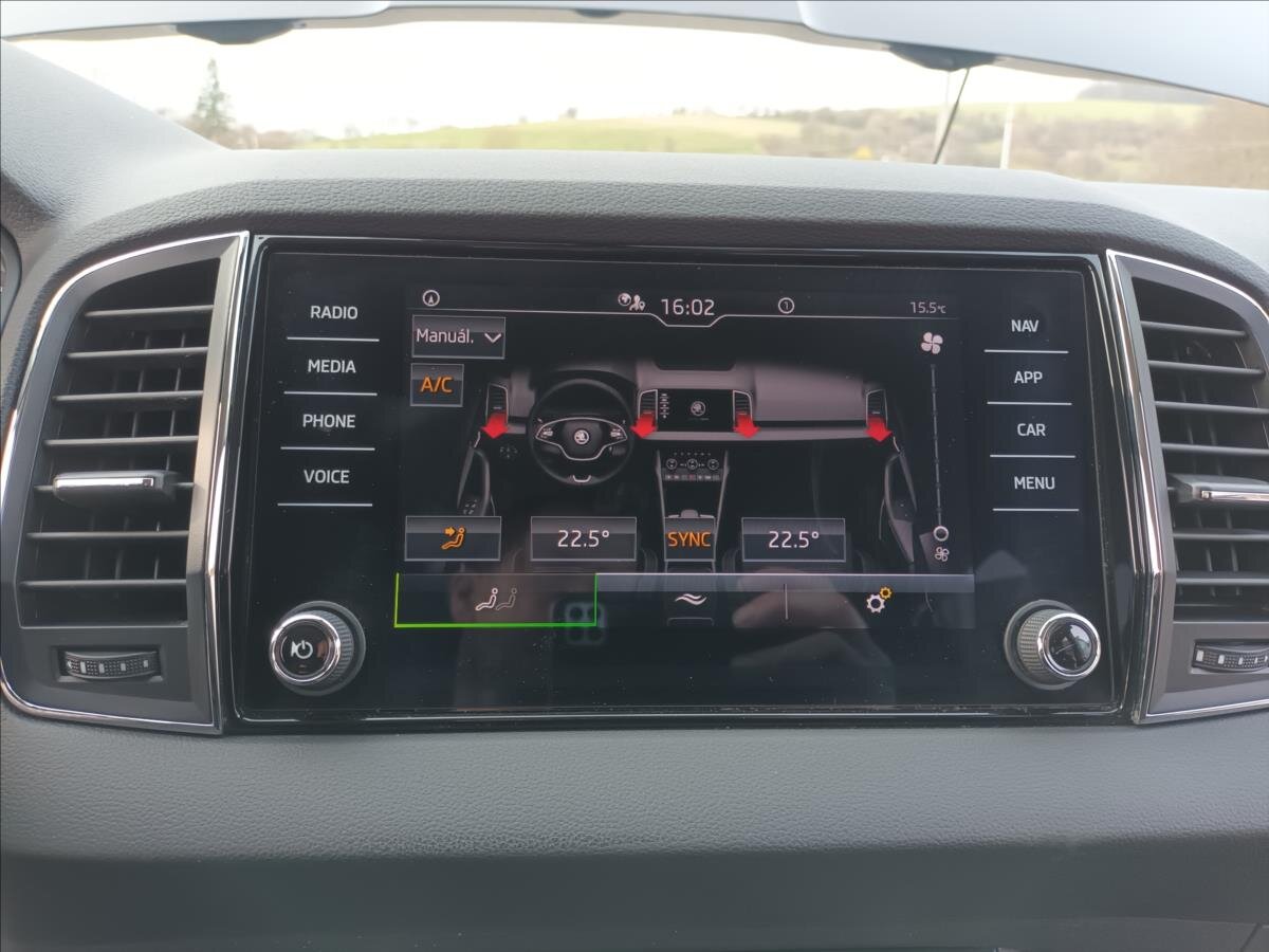 Škoda Karoq SUV / Terénní 1,5 l 110 kw