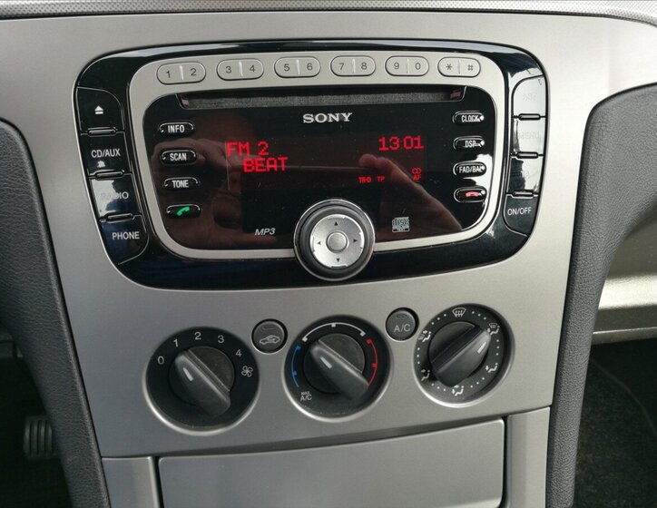 Ford Galaxy Kombi 2,0 l 103 kw