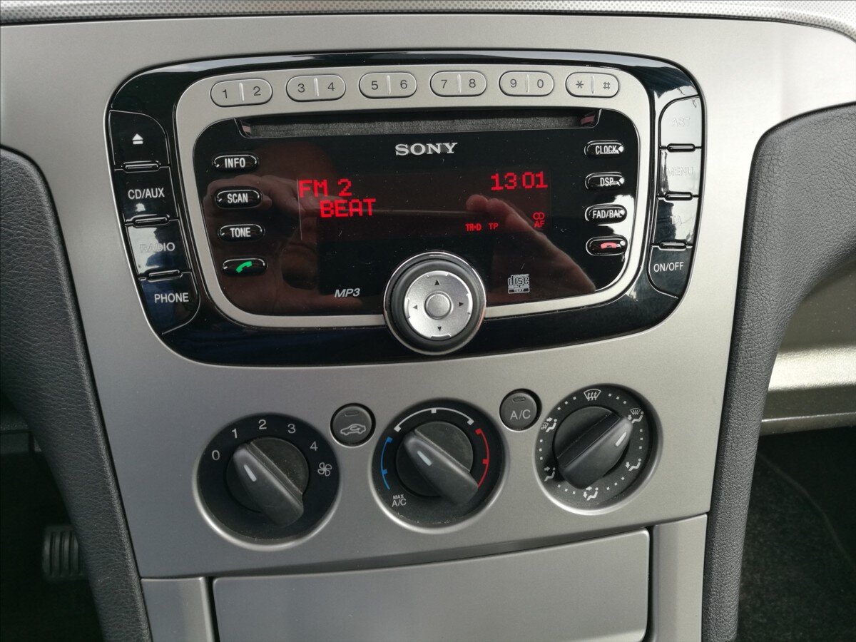 Ford Galaxy Kombi 2,0 l 103 kw