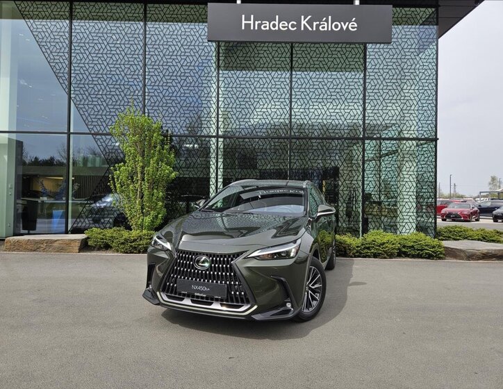 Lexus NX 450h plus SUV / Terénní 2,5 l 227 kw