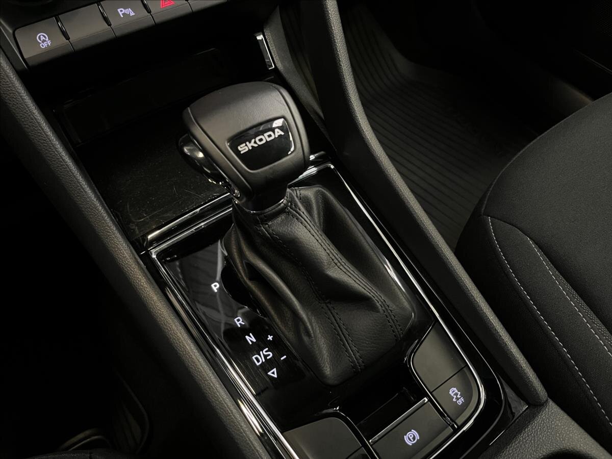 Škoda Karoq SUV 1,5 l 110 kw