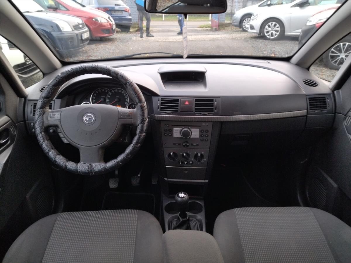 Opel Meriva MPV 1,4 l 66 kw
