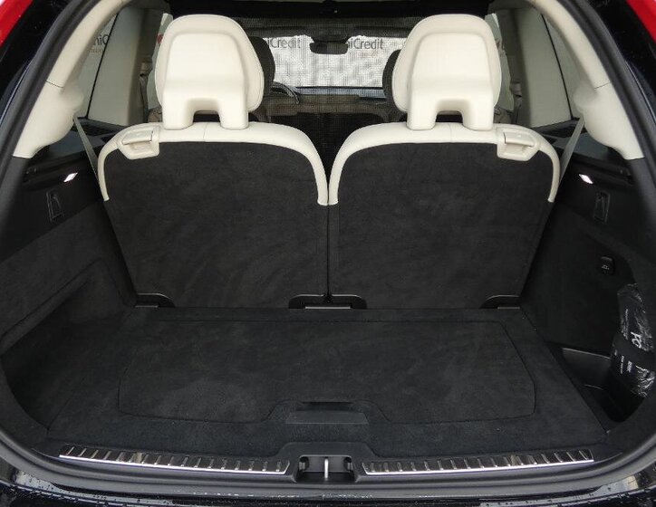 Volvo XC90 SUV / Terénní 2,0 l 173 kw