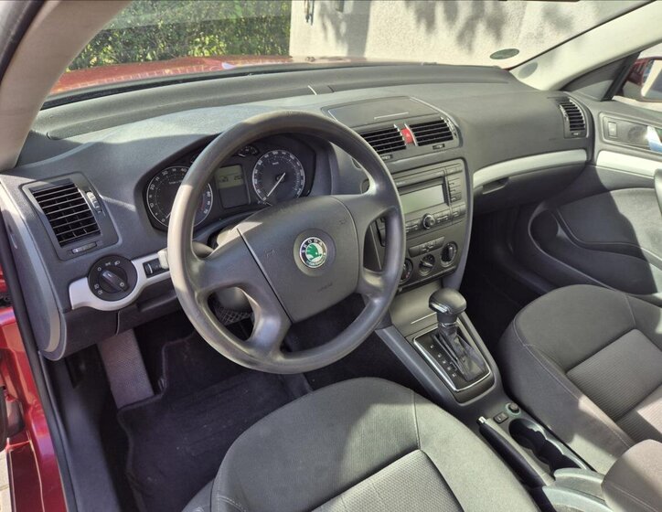 Škoda Octavia 12