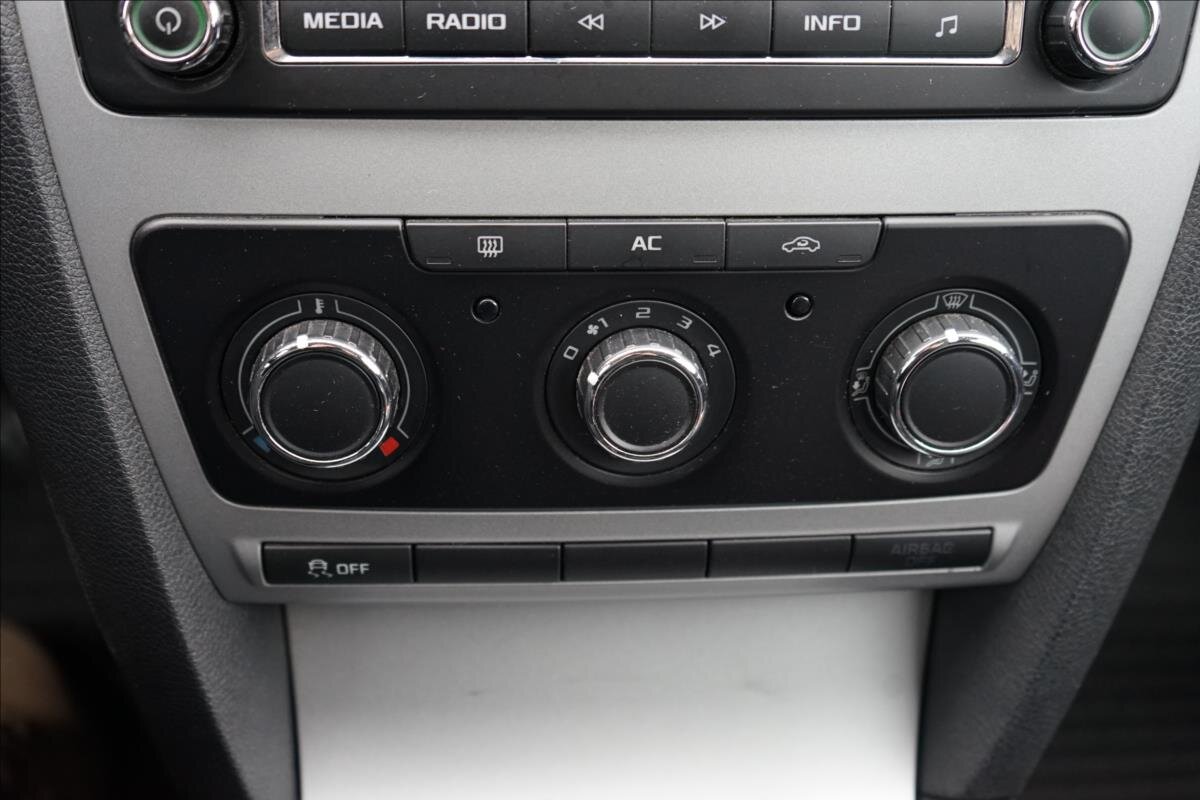 Škoda Octavia Kombi 2,0 l 103 kw