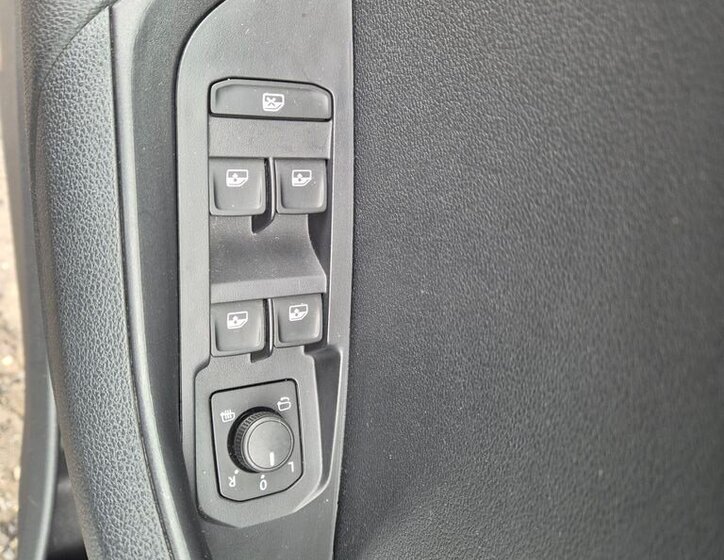 Škoda Karoq SUV 1,5 l 110 kw