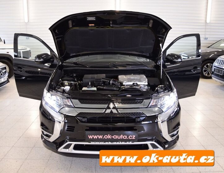 Mitsubishi Outlander SUV 0,0 0