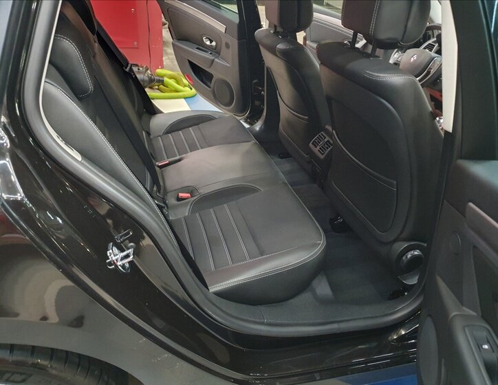 Renault Laguna Kombi 2,0 l 103 kw