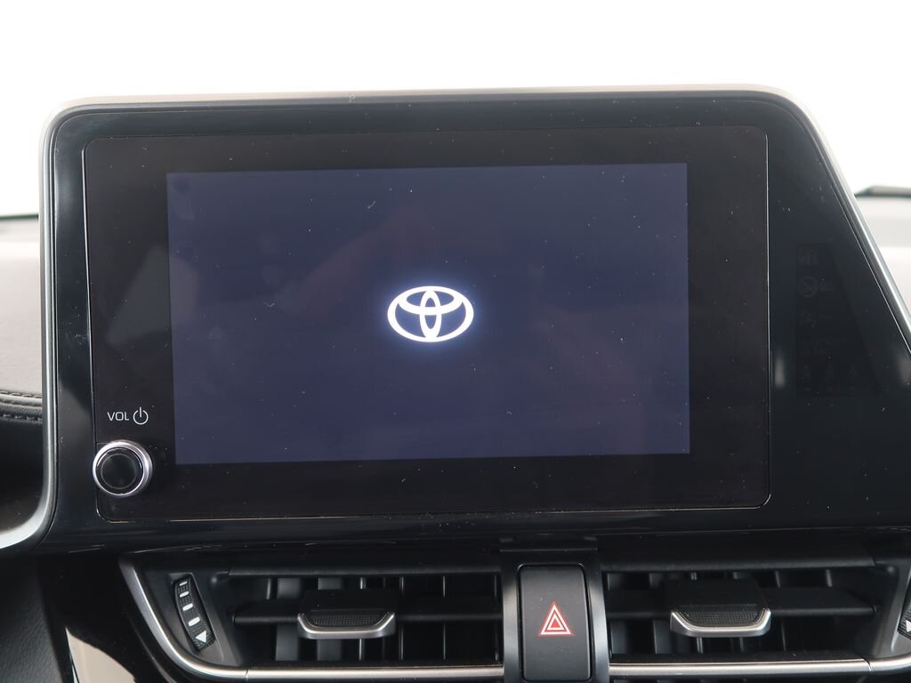 Toyota C-HR SUV / Terénní 1,8 l 72 kw