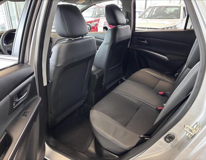 Suzuki S-Cross SUV / Terénní 1,4 l 81 kw