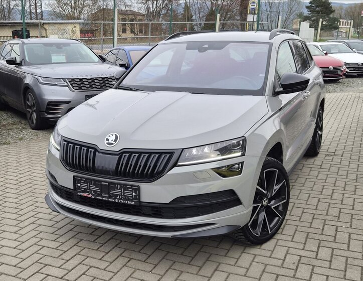 Škoda Karoq SUV / Terénní 1,5 l 110 kw