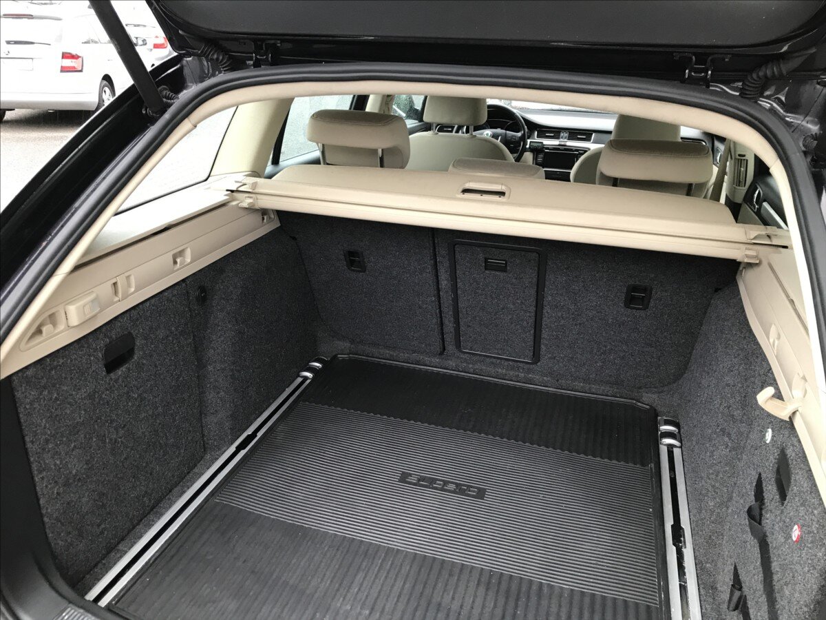 Škoda Superb Kombi 2,0 l 125 kw