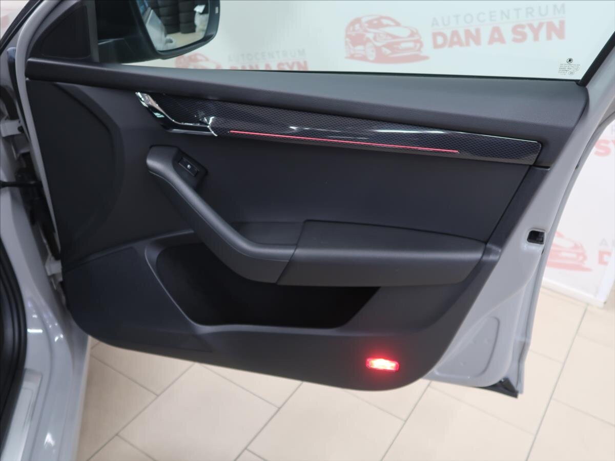 Škoda Octavia Kombi 2,0 l 180 kw