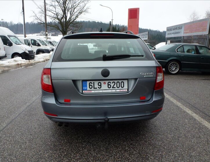 Škoda Superb Kombi 1,6 l 77 kw
