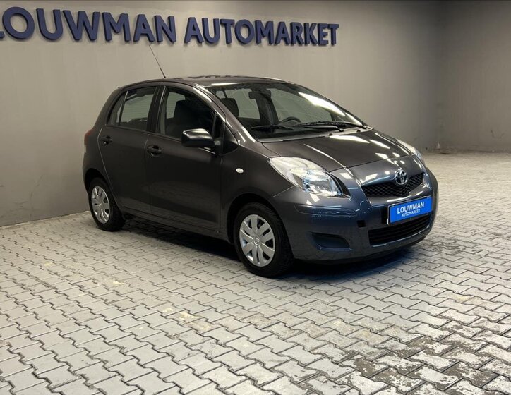Toyota Yaris Hatchback 998,0 51 kw
