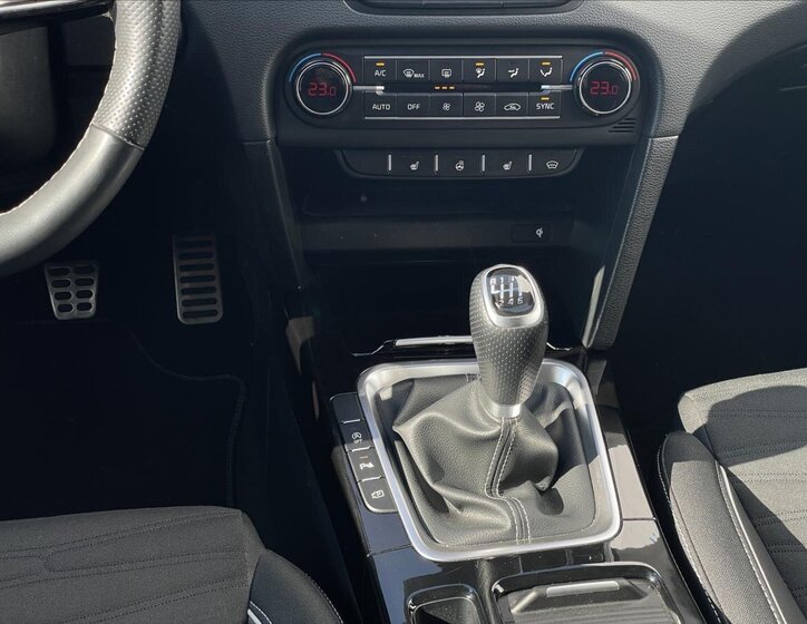 KIA ProCeed Hatchback 1,5 l 118 kw