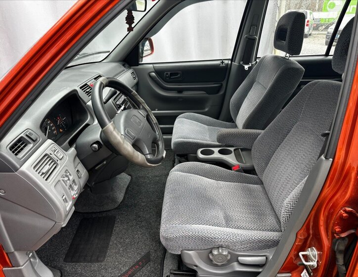 Honda CR-V Kombi 2,0 l 94 kw