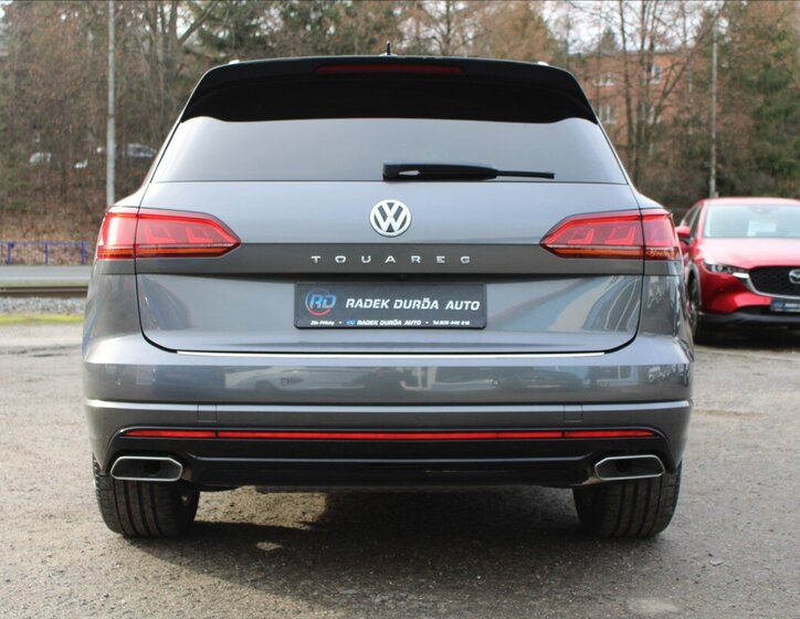 Volkswagen Touareg 6
