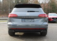 Volkswagen Touareg 6