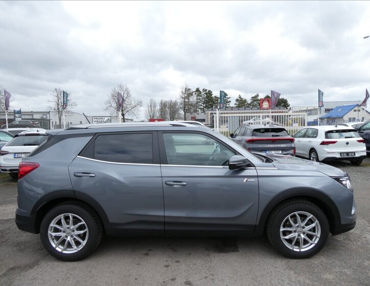 SsangYong Korando SUV / Terénní 1,5 l 120 kw