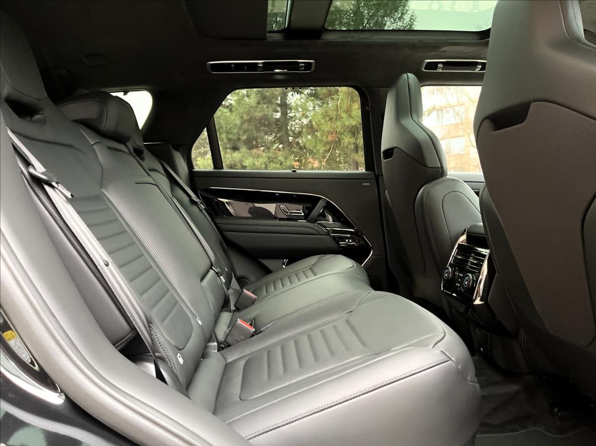 Land Rover Range Rover Sport SUV / Terénní 4,4 l 467 kw