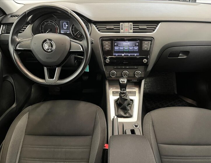 Škoda Octavia Liftback 1,8 l 132 kw