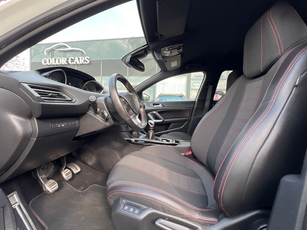 Peugeot 308 Kombi 1,2 l 96 kw