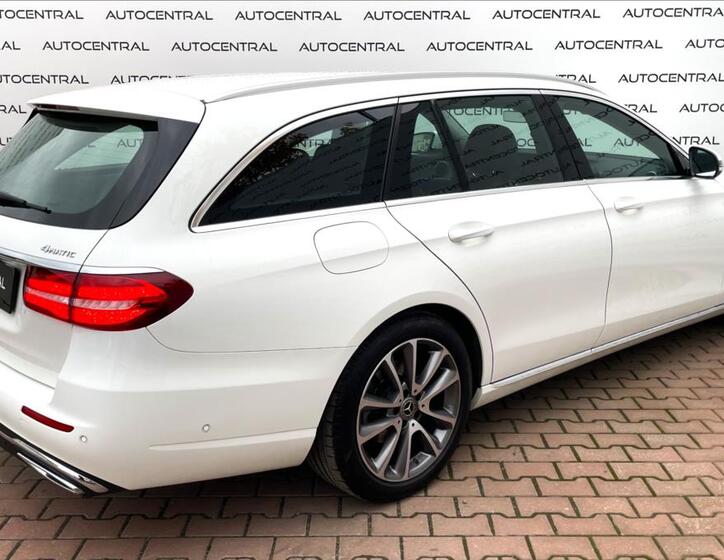 Mercedes-Benz Třídy E 4