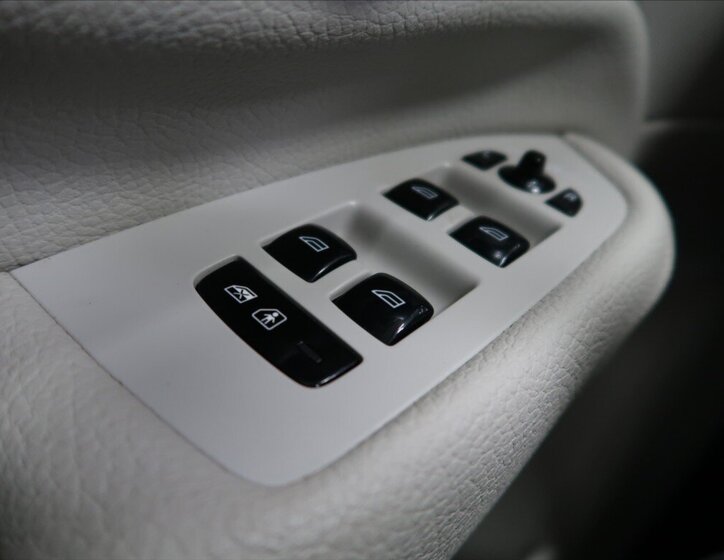 Volvo XC90 SUV 2,0 l 173 kw