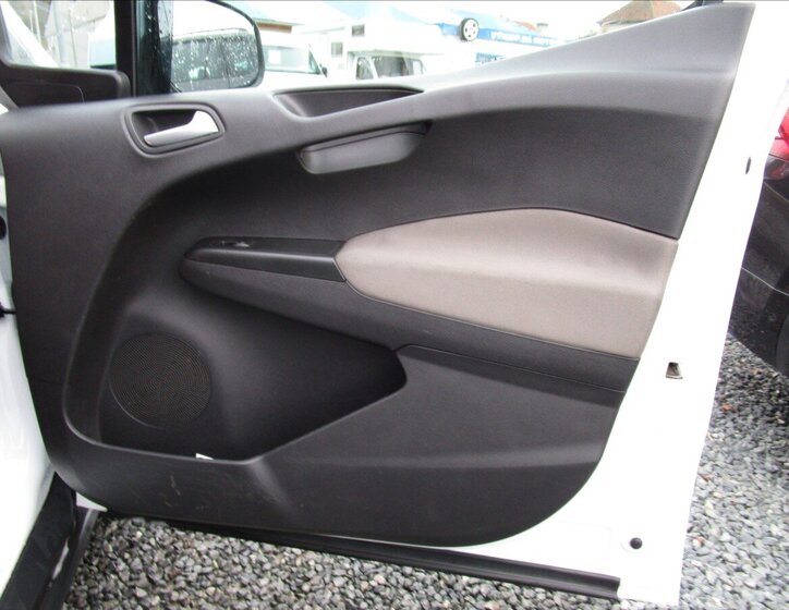 Ford Tourneo Courier Ostatní 1,5 l 70 kw