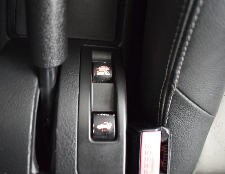 Peugeot 207 Kabriolet 1,6 l 88 kw