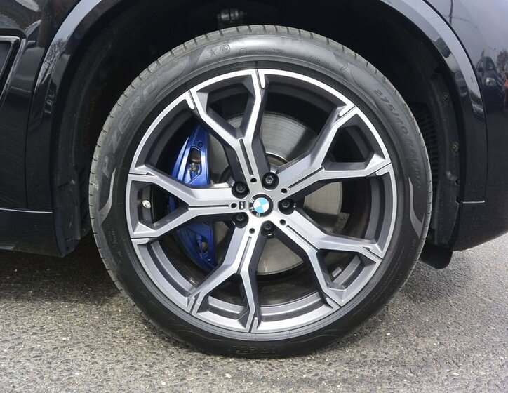 BMW X5 SUV / Terénní 3,0 l 250 kw