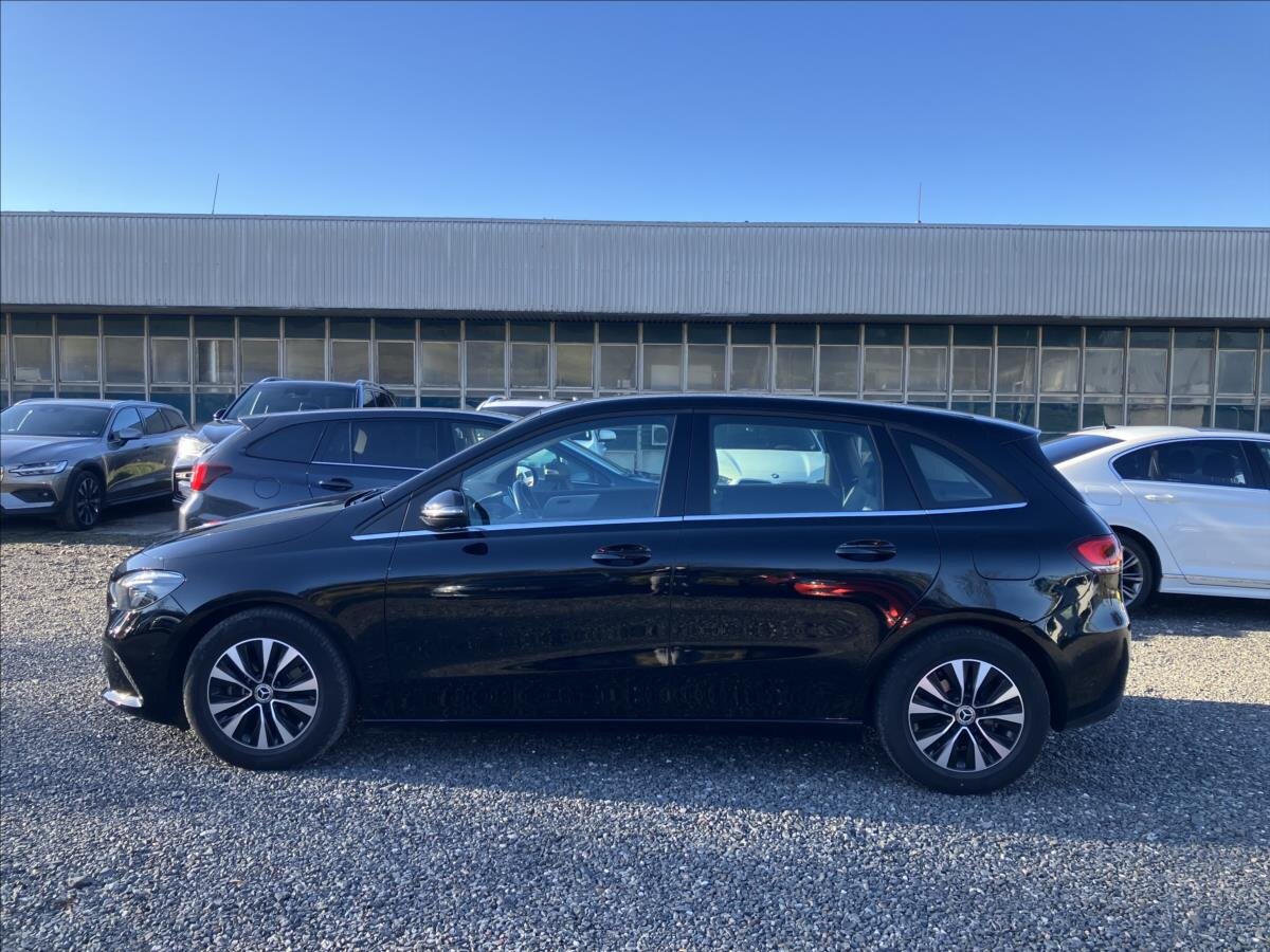 Mercedes-Benz Třídy B Hatchback 1,3 l 100 kw