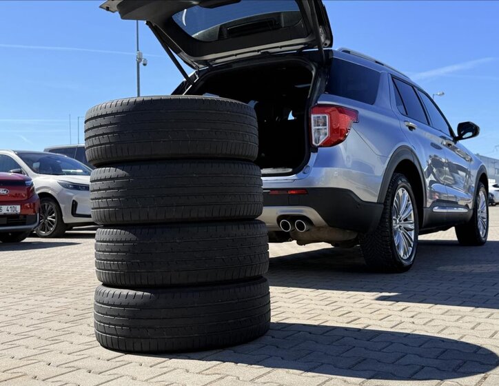 Ford Explorer SUV / Terénní 3,0 l 336 kw