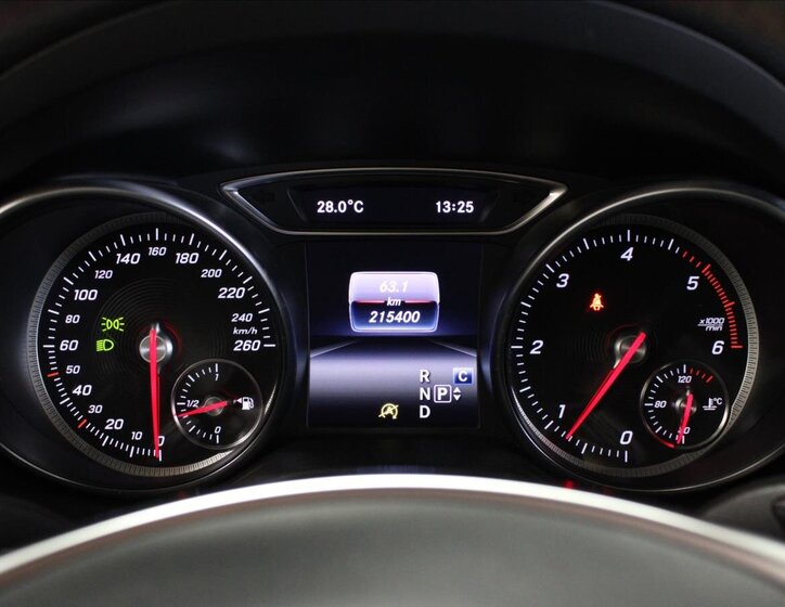 Mercedes-Benz CLA Kombi 2,1 l 100 kw