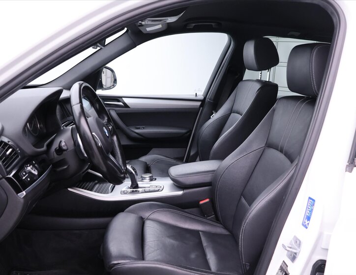 BMW X3 Kombi 3,0 l 190 kw