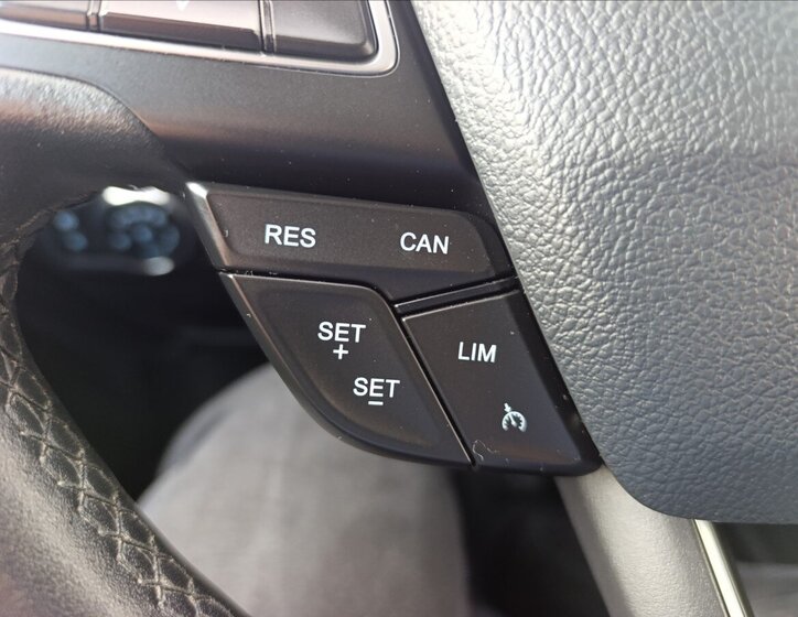 Ford EcoSport SUV 998,0 92 kw