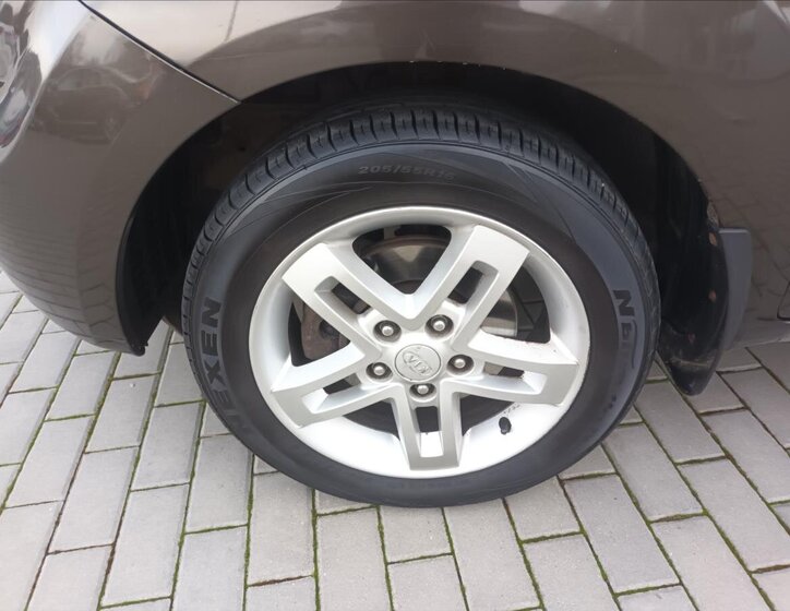 KIA Soul Hatchback 1,6 l 94 kw