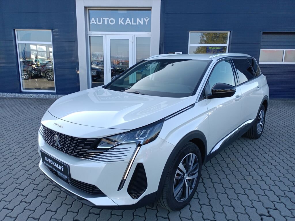 Peugeot 5008 SUV / Terénní 1,2 l 96 kw