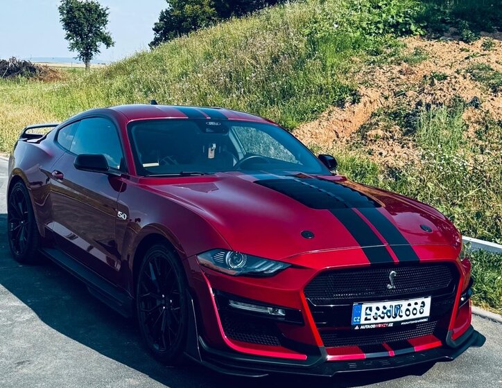 Ford Mustang Kupé 5,1 l 330 kw