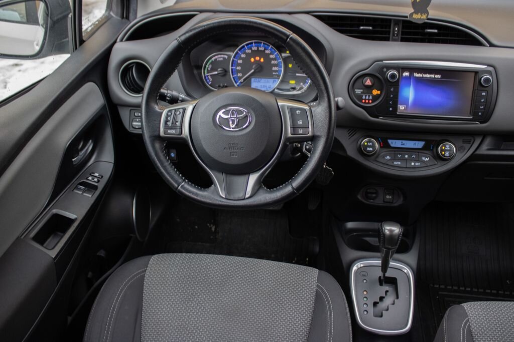 Toyota Yaris Hatchback 1,5 l 74 kw