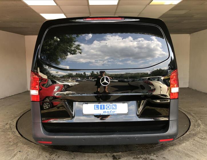 Mercedes-Benz Vito 6
