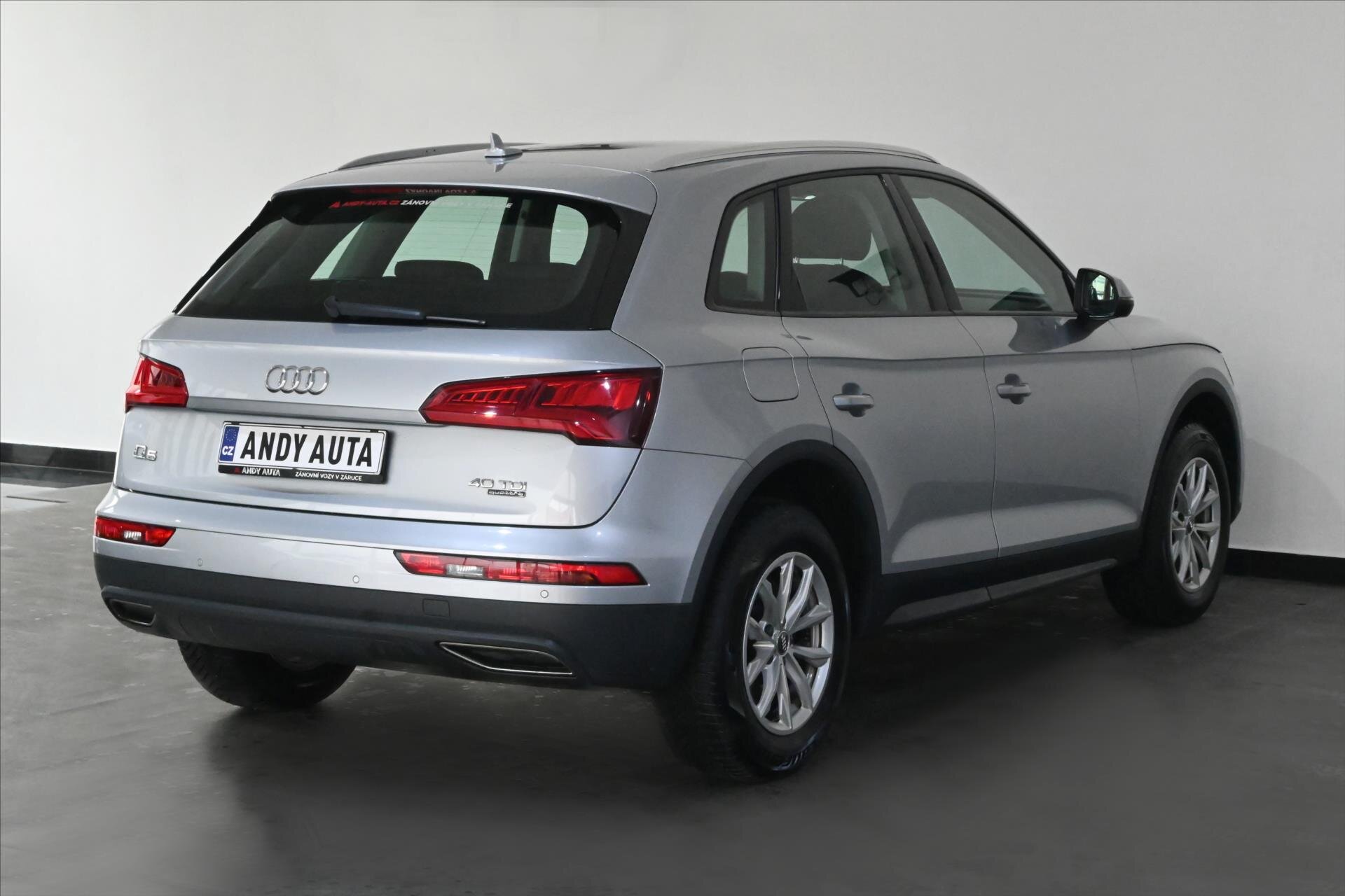 Audi Q5 SUV / Terénní 2,0 l 140 kw
