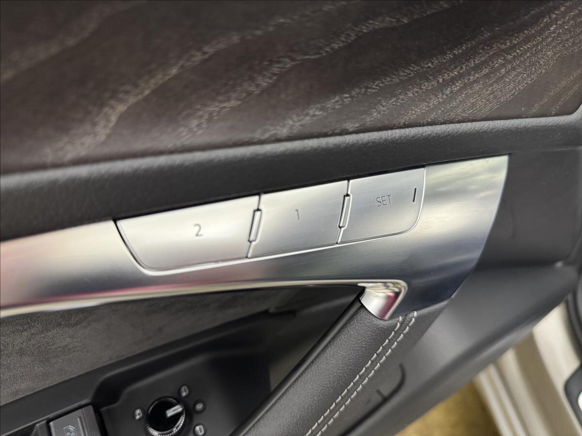 Audi S6 Sedan 3,0 l 257 kw