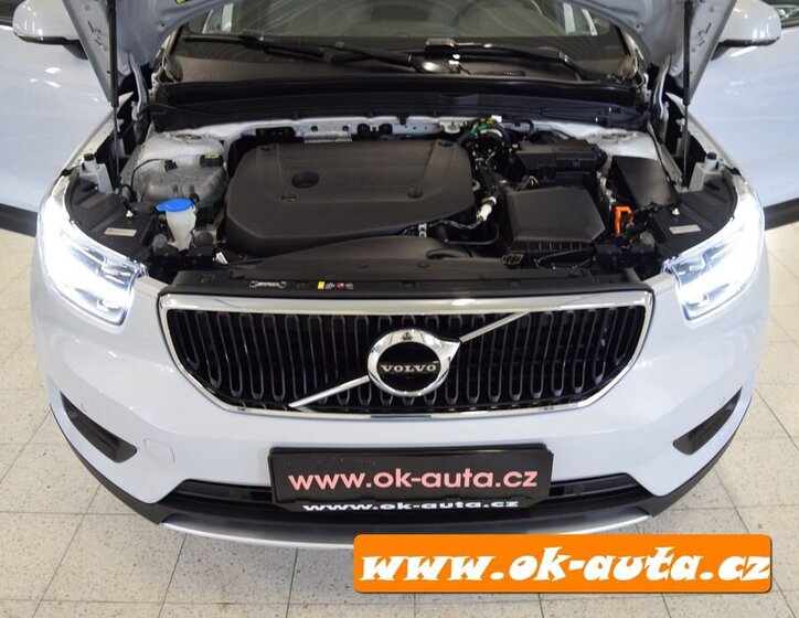 Volvo XC40 SUV 2,0 l 120 kw