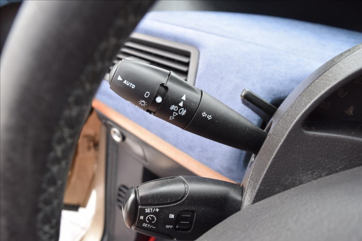 Lancia Phedra MPV 2,2 l 94 kw