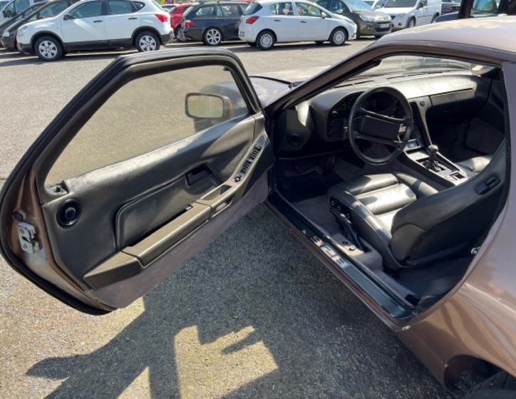 Porsche 928 10