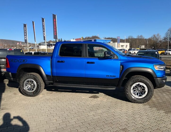 Dodge RAM Pick-up 3,0 l 403 kw